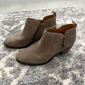 Vionic Taupe Ankle Booties